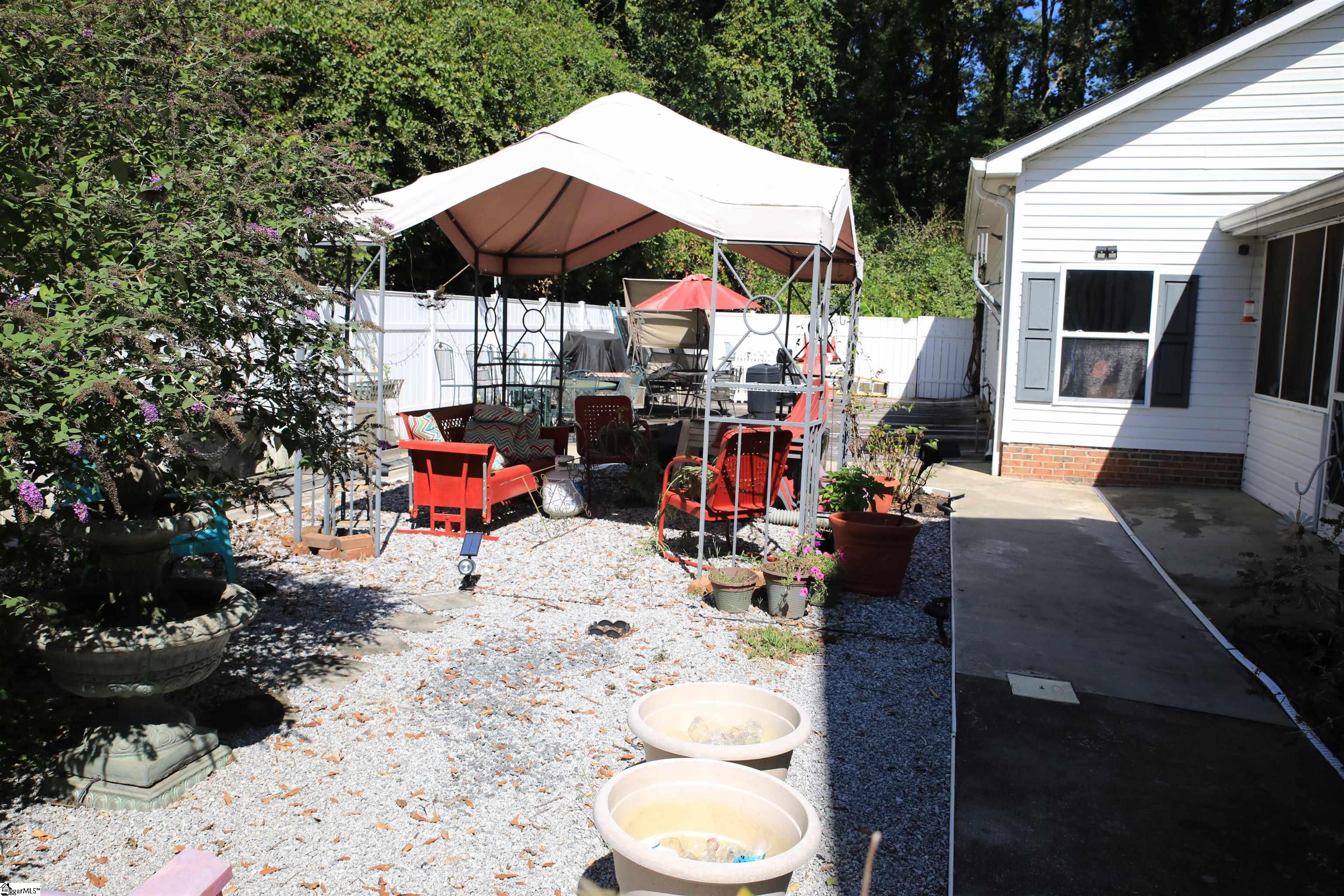 711 Northeast Main Street Easley, SC 29640 - Photo 21 of 25