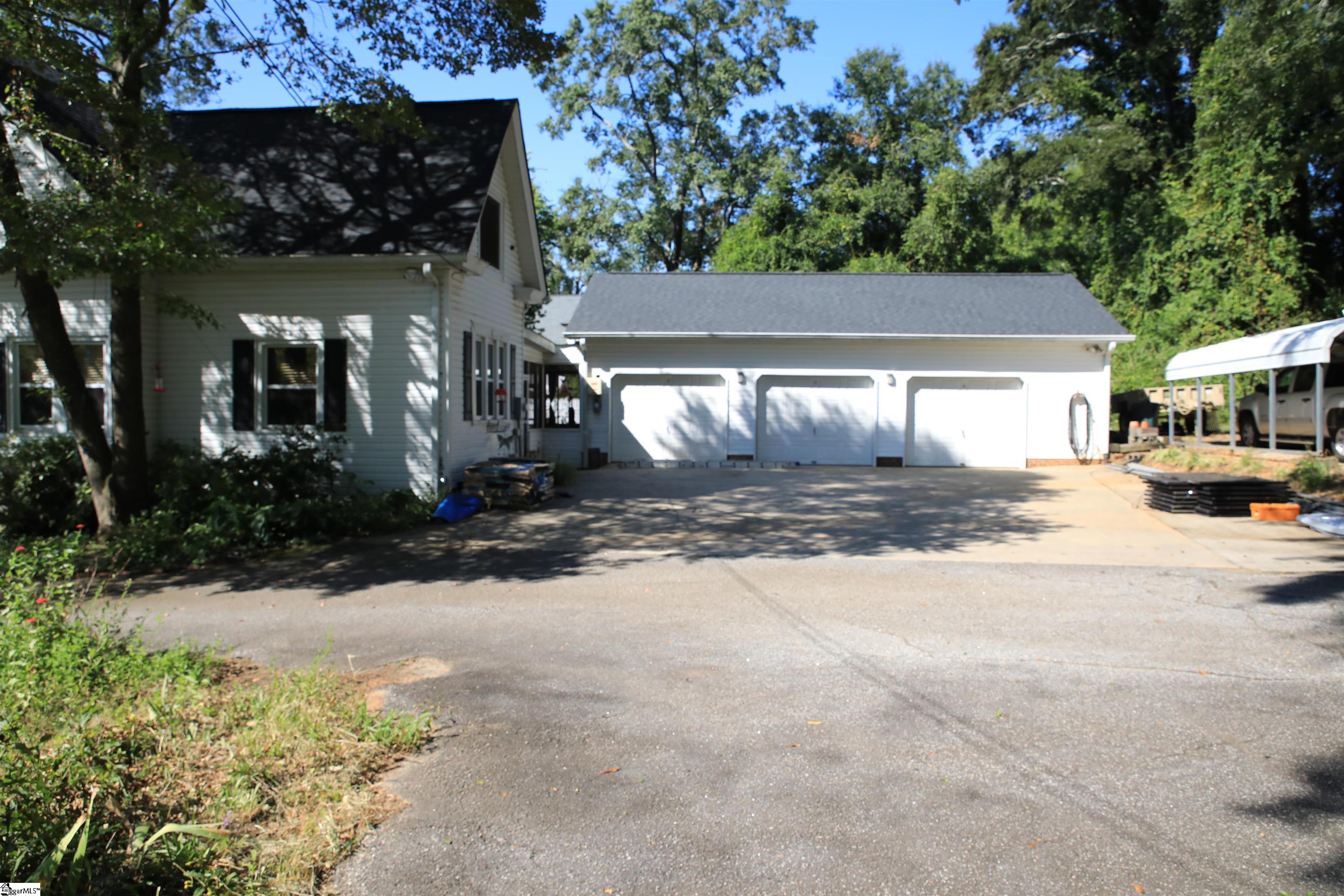 711 Northeast Main Street Easley, SC 29640 - Photo 23 of 25