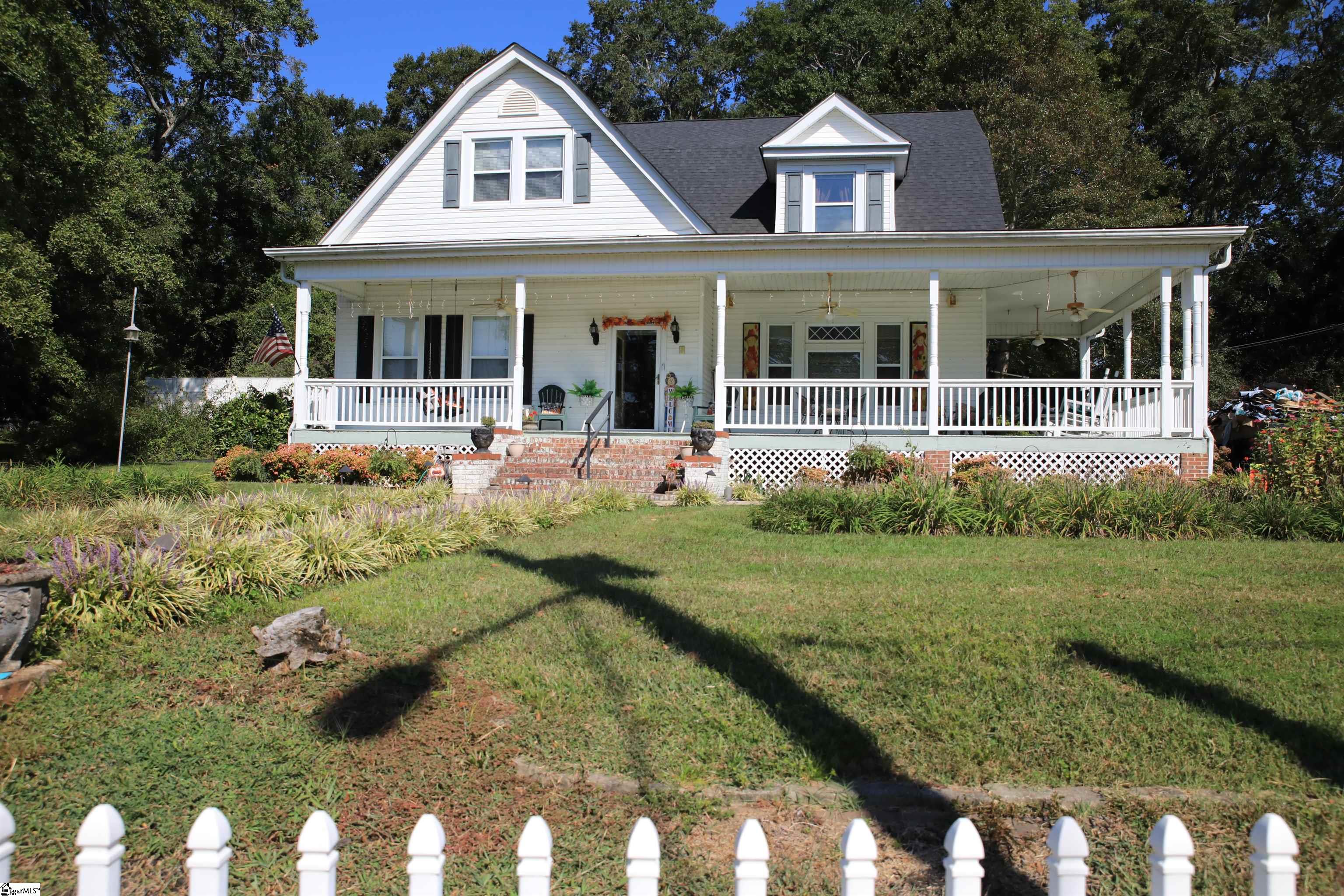 711 Northeast Main Street Easley, SC 29640 - Photo 3 of 25