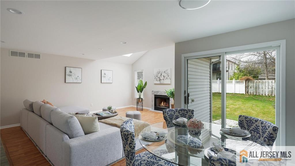 4 Maureen Court Edison, NJ 08820 - Photo 11 of 52