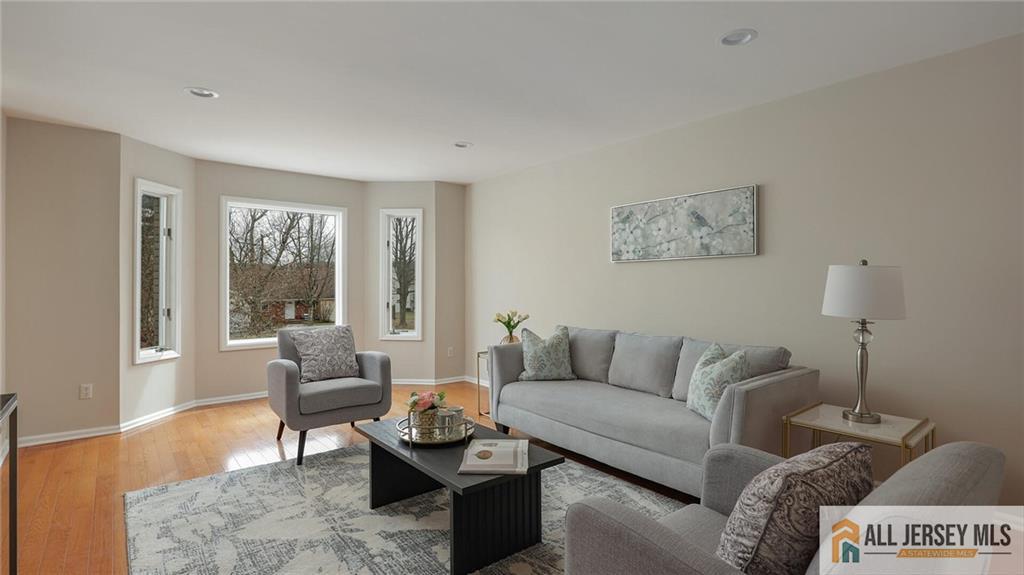 4 Maureen Court Edison, NJ 08820 - Photo 14 of 52