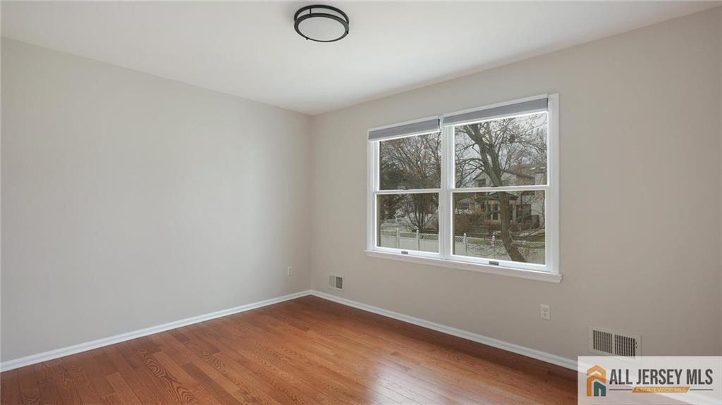 4 Maureen Court Edison, NJ 08820 - Photo 29 of 52