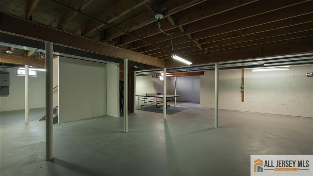 4 Maureen Court Edison, NJ 08820 - Photo 38 of 52