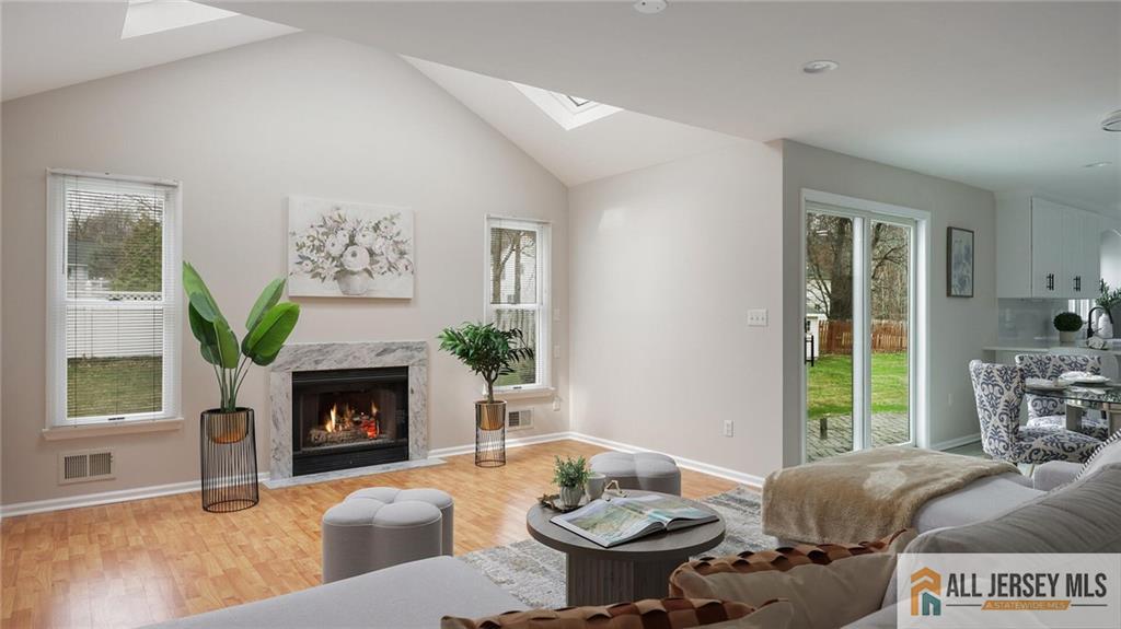 4 Maureen Court Edison, NJ 08820 - Photo 9 of 52