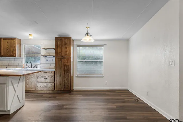 $165,000 | 126 Oak Circle, Murchison, TX 75778