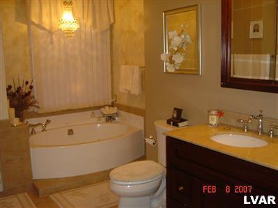 4549 Greenfield Road Bethlehem, PA 18017 - Photo 8 of 17 Gallery Image 8