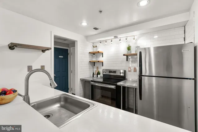 $240,000 | 1000 Fell Street, Unit 235, Baltimore, MD 21231