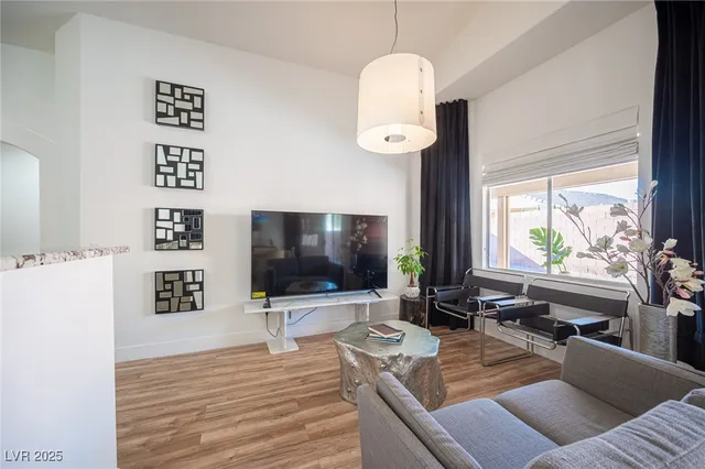 $2,600 | 5312 Bright Sky Court, Las Vegas, NV 89130