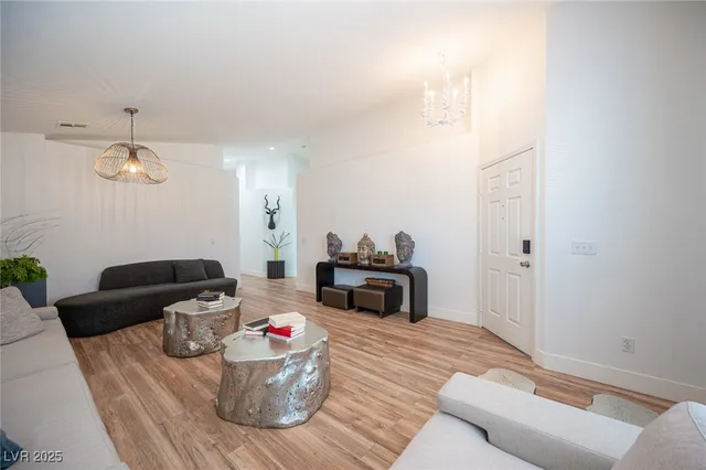 $2,600 | 5312 Bright Sky Court, Las Vegas, NV 89130
