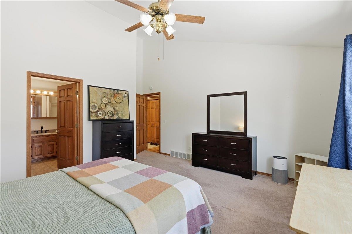 925 South Holt Circle Madison, WI 53719 - Photo 17 of 45