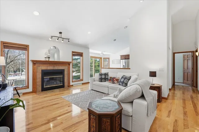 $630,000 | 925 South Holt Circle, Madison, WI 53719