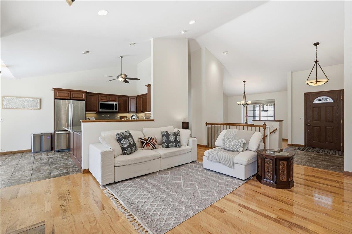 925 South Holt Circle Madison, WI 53719 - Photo 5 of 45