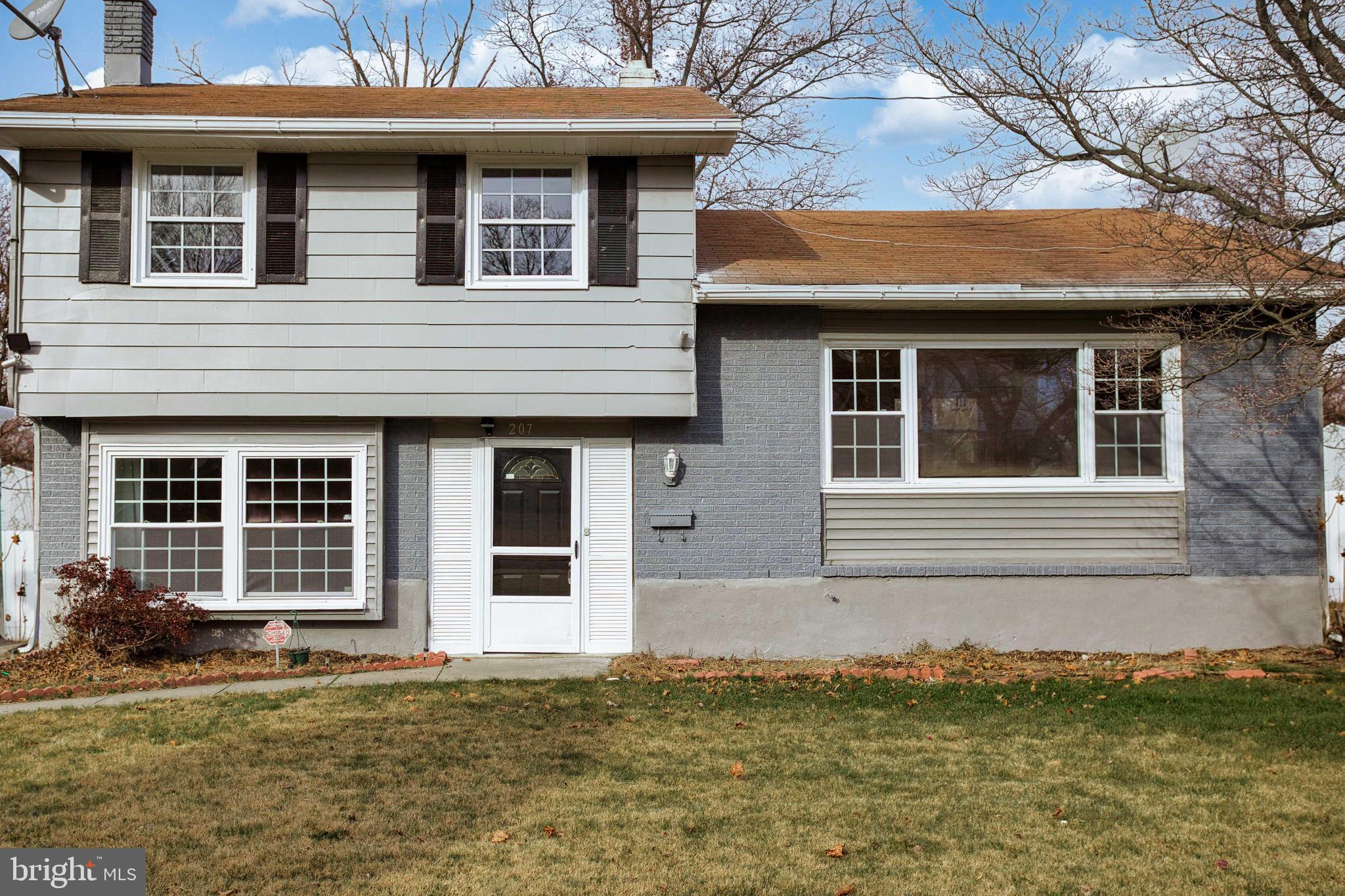 207 Powder Mill Road Edgewater Park, NJ 08010 - Photo 2 of 25