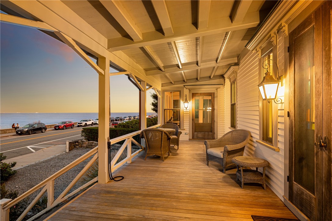 41 Ocean Road Narragansett, RI 02882 - Photo 11 of 49 Gallery Image 11