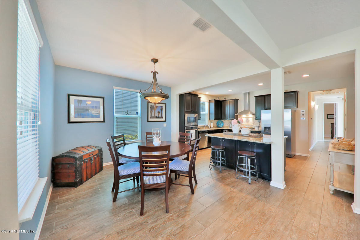 108 Rambling Water Run St. Johns, FL 32259 - Photo 14 of 19 Dining/Kitchen