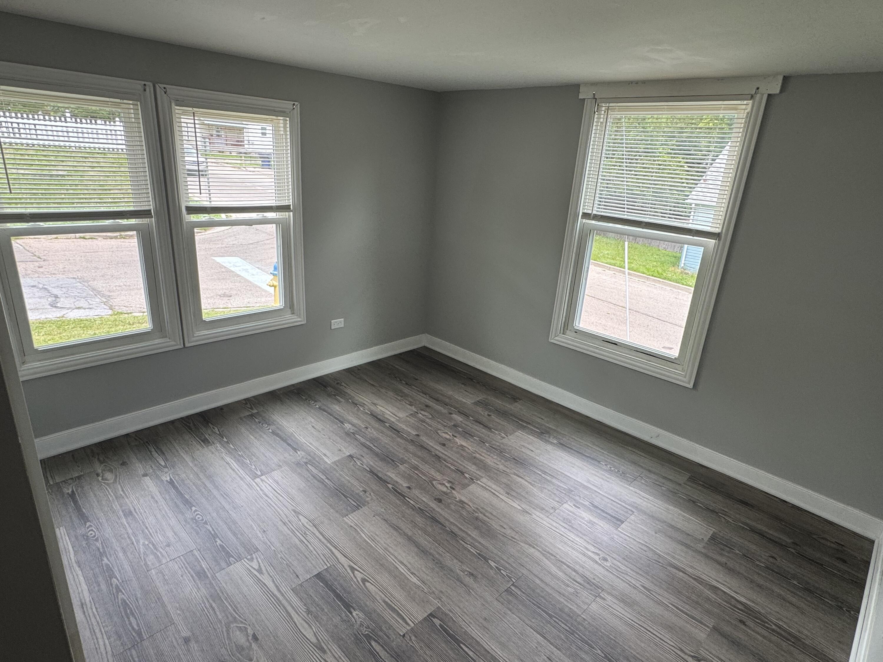 1355 Emery Avenue Springfield, OH 45504 - Photo 14 of 24