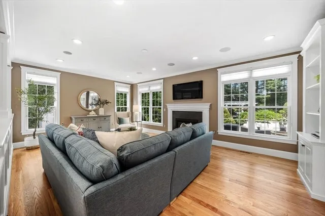 $1,795,000 | 45 Summer Street, Duxbury, MA 02332
