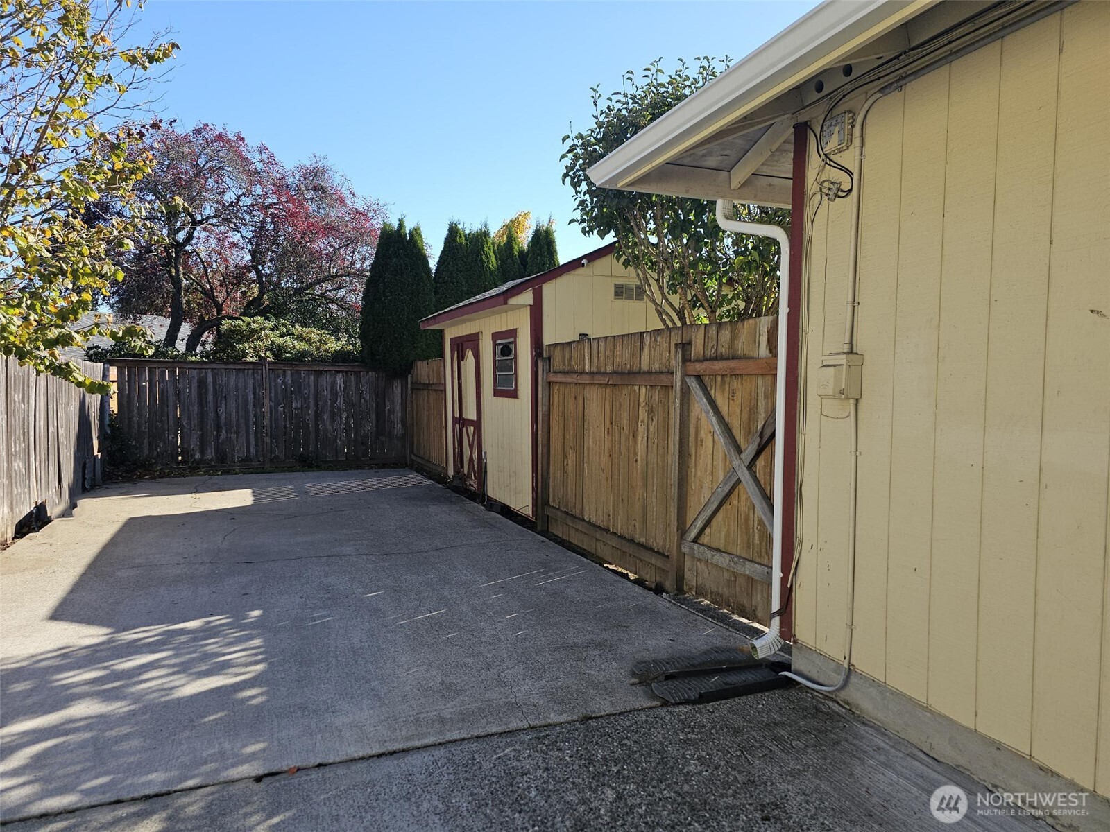 2306 Boulevard Road Southeast Olympia, WA 98501 - Photo 3 of 25 Gallery Image 3
