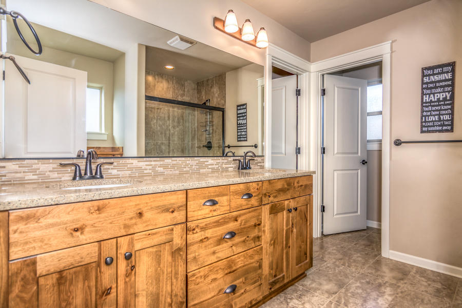 61057 Manhae Loop Bend, OR 97702 - Photo 13 of 24 15