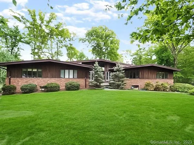 $8,500 | 950 Rock Rimmon Road, Stamford, CT 06903