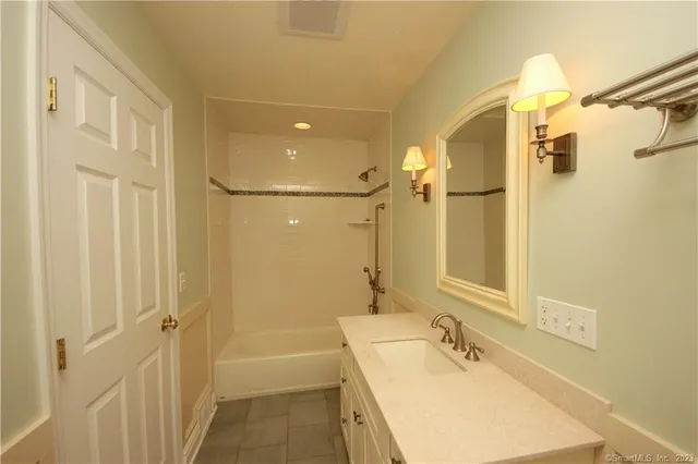 $8,500 | 950 Rock Rimmon Road, Stamford, CT 06903