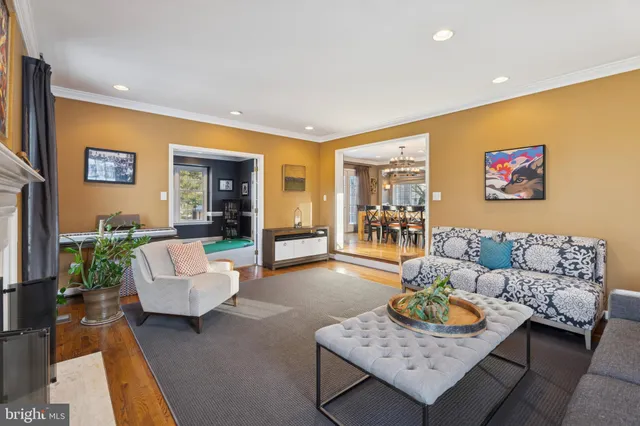 $1,795,000 | 825 Springbank Lane, Wayne, PA 19087