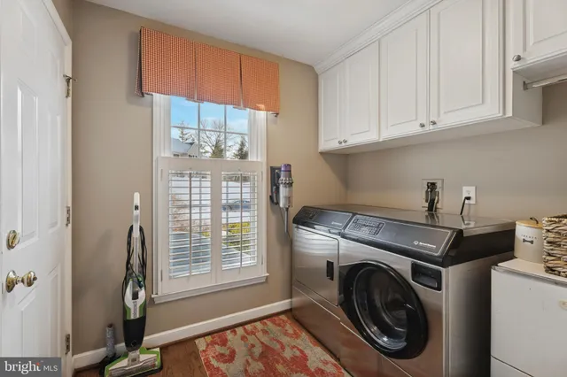 $1,795,000 | 825 Springbank Lane, Wayne, PA 19087