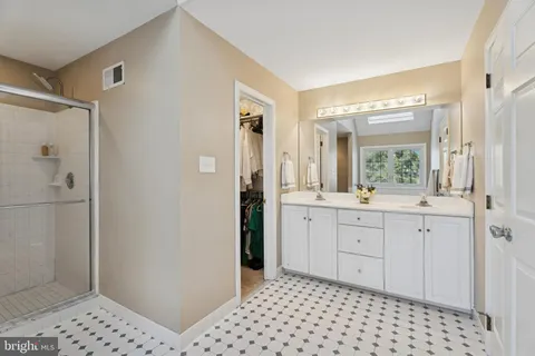 $1,795,000 | 825 Springbank Lane, Wayne, PA 19087