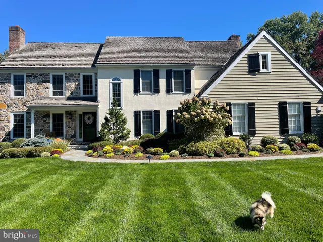 $1,795,000 | 825 Springbank Lane, Wayne, PA 19087