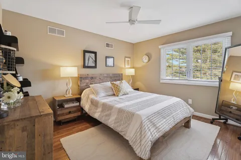 $1,795,000 | 825 Springbank Lane, Wayne, PA 19087