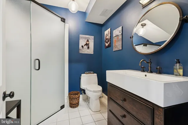 $1,795,000 | 825 Springbank Lane, Wayne, PA 19087