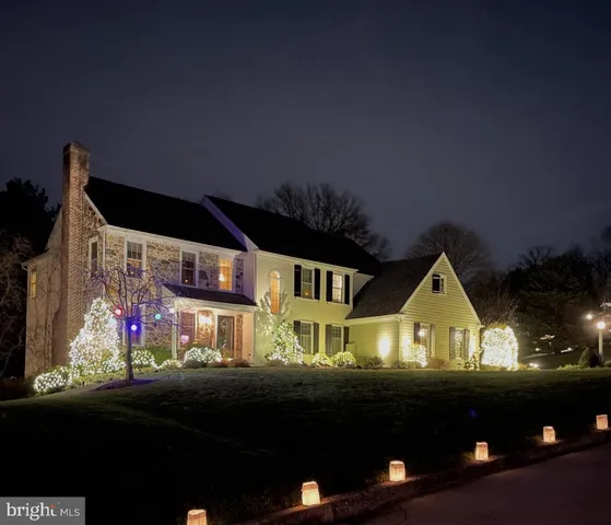 $1,795,000 | 825 Springbank Lane, Wayne, PA 19087
