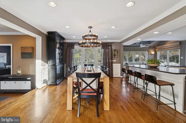 $1,795,000 | 825 Springbank Lane, Wayne, PA 19087