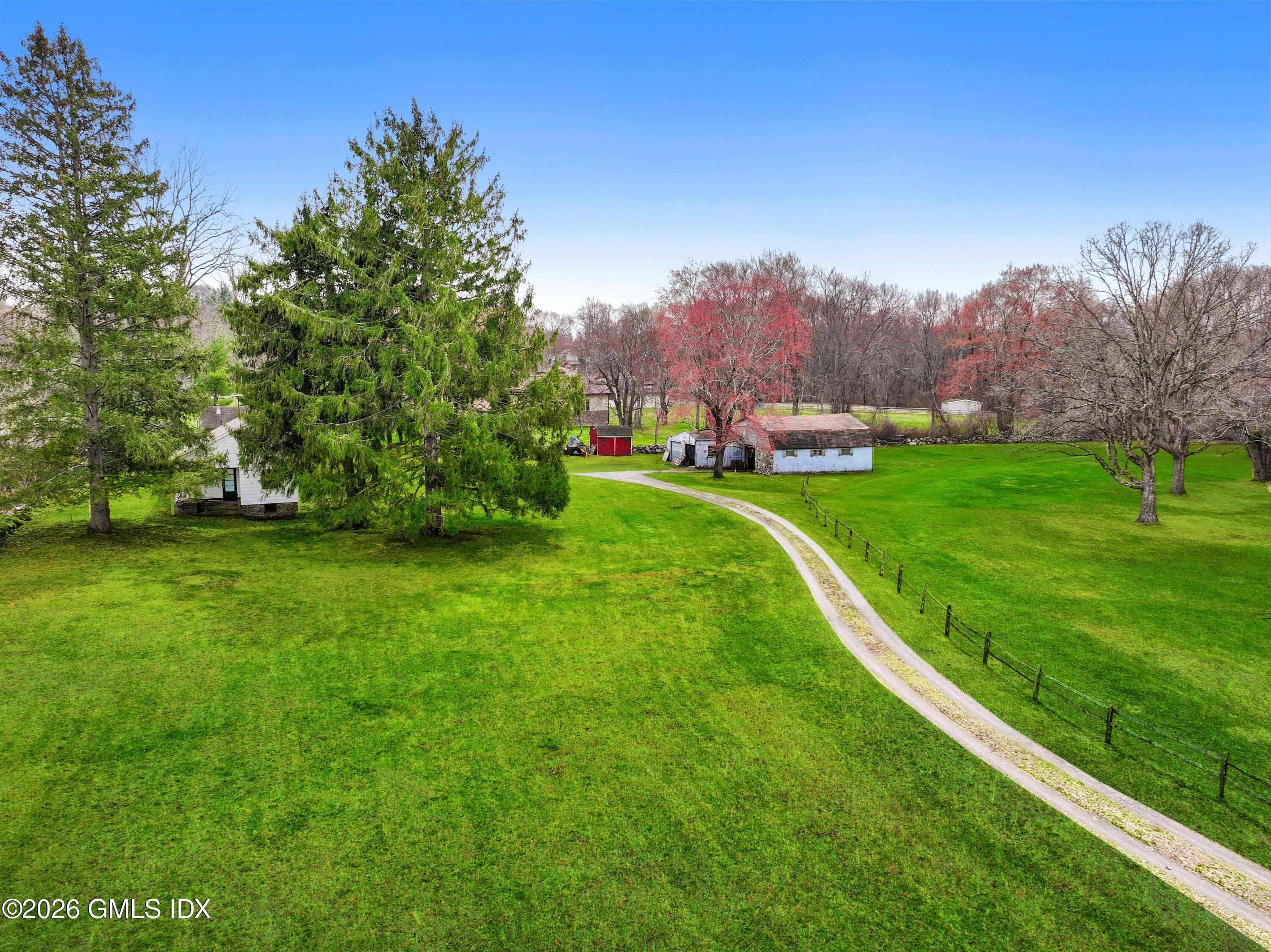 60 Locust Road Greenwich, CT 06831 - Photo 2 of 7 60 Locust Road