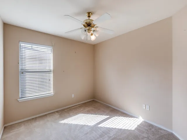 $335,000 | 505 Lafayette Square Drive, Leander, TX 78641