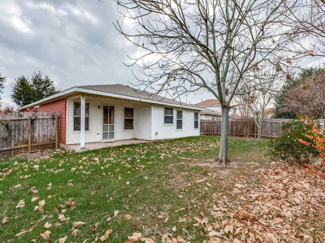 $335,000 | 505 Lafayette Square Drive, Leander, TX 78641