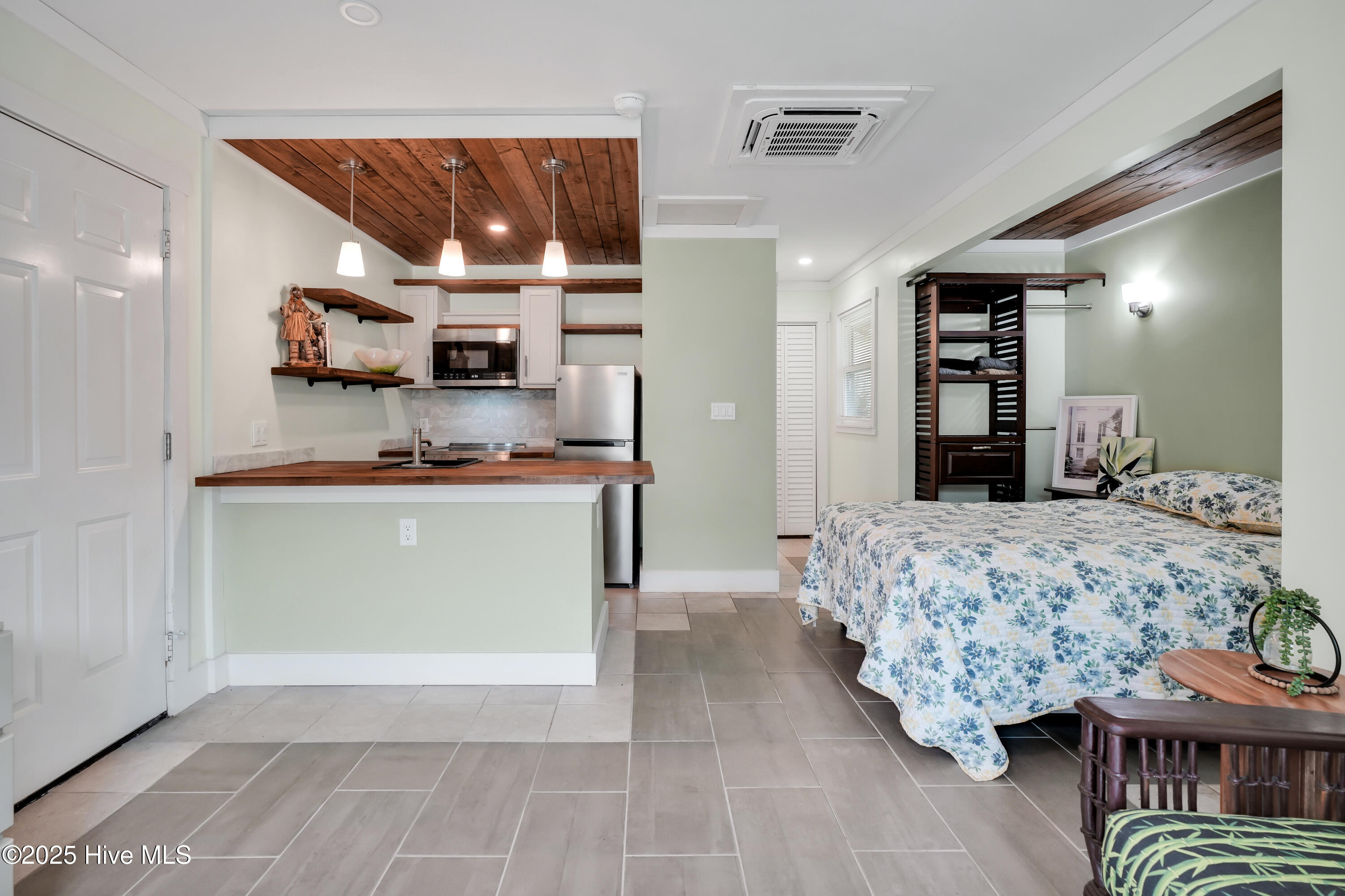 129 Red Bird Lane Hampstead, NC 28443 - Photo 27 of 37 129RedBirdLane-10