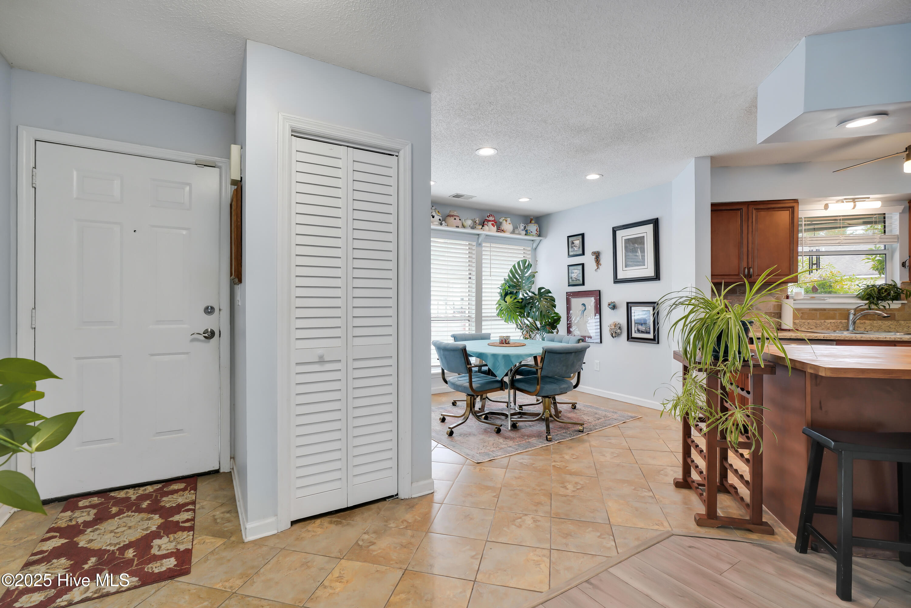 129 Red Bird Lane Hampstead, NC 28443 - Photo 7 of 37 129RedBirdLane-21