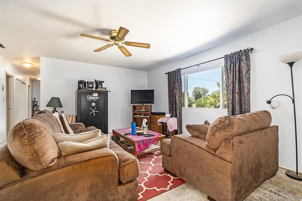 1748 Pine Street Ramona, CA 92065 - Photo 10 of 22