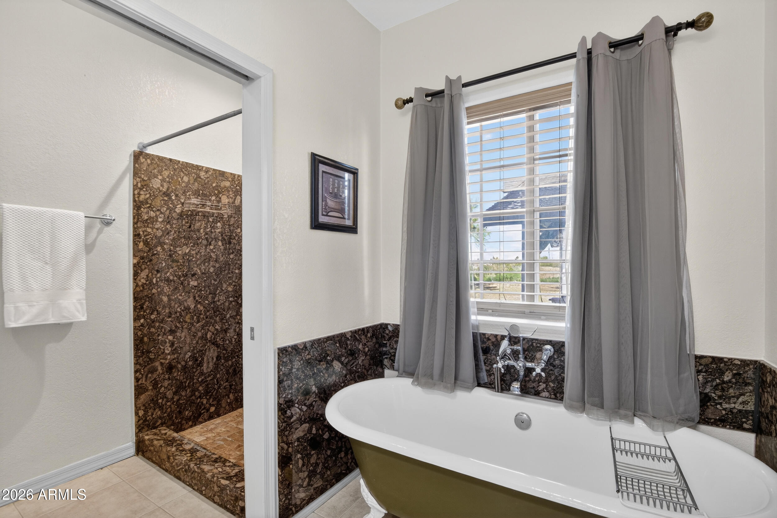 2064 West Dobbins Road Phoenix, AZ 85041 - Photo 16 of 52 En suite