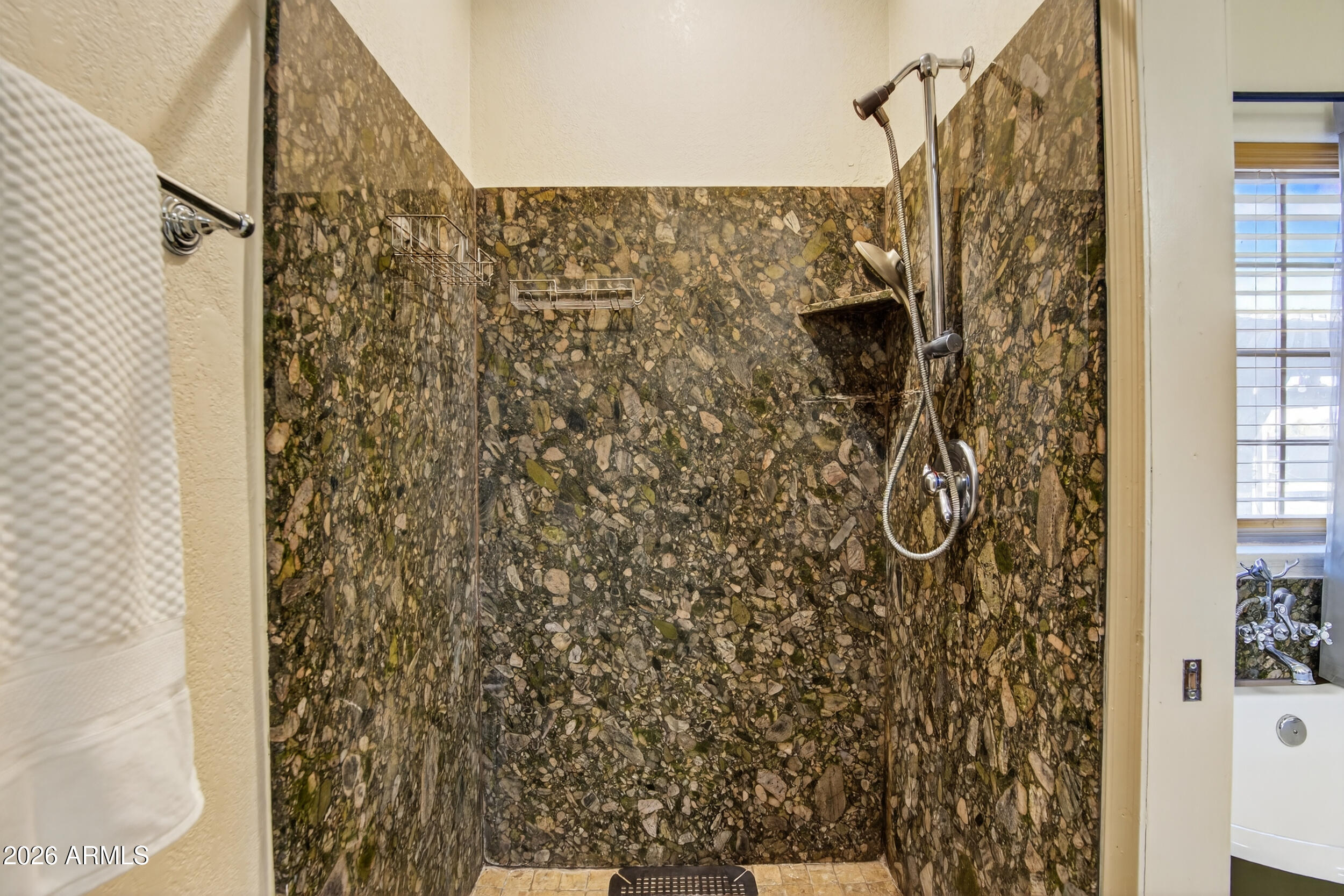 2064 West Dobbins Road Phoenix, AZ 85041 - Photo 17 of 52 En suite