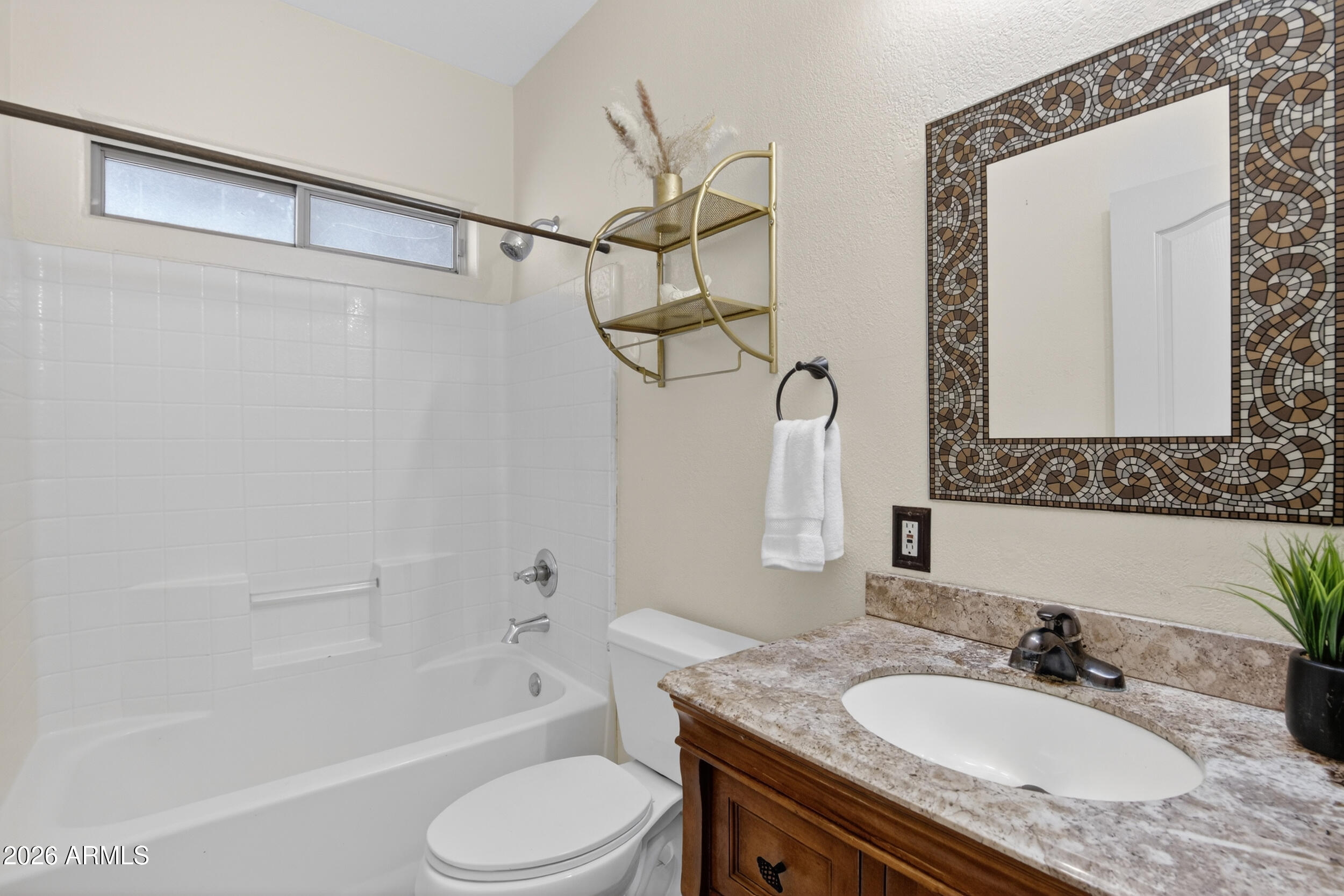 2064 West Dobbins Road Phoenix, AZ 85041 - Photo 22 of 52 Guest Bathroom