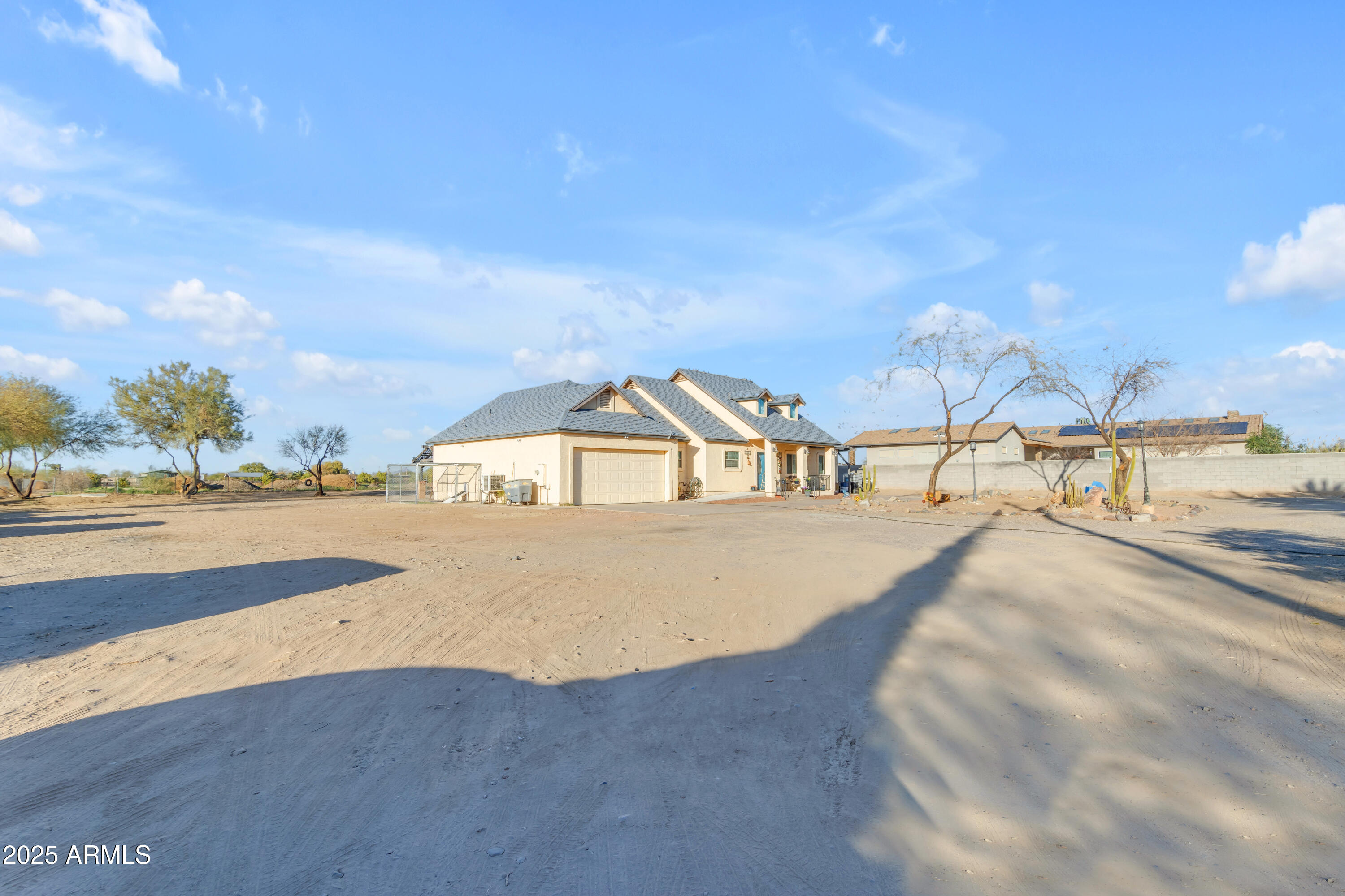 2064 West Dobbins Road Phoenix, AZ 85041 - Photo 29 of 52 12_022_a4m_ah