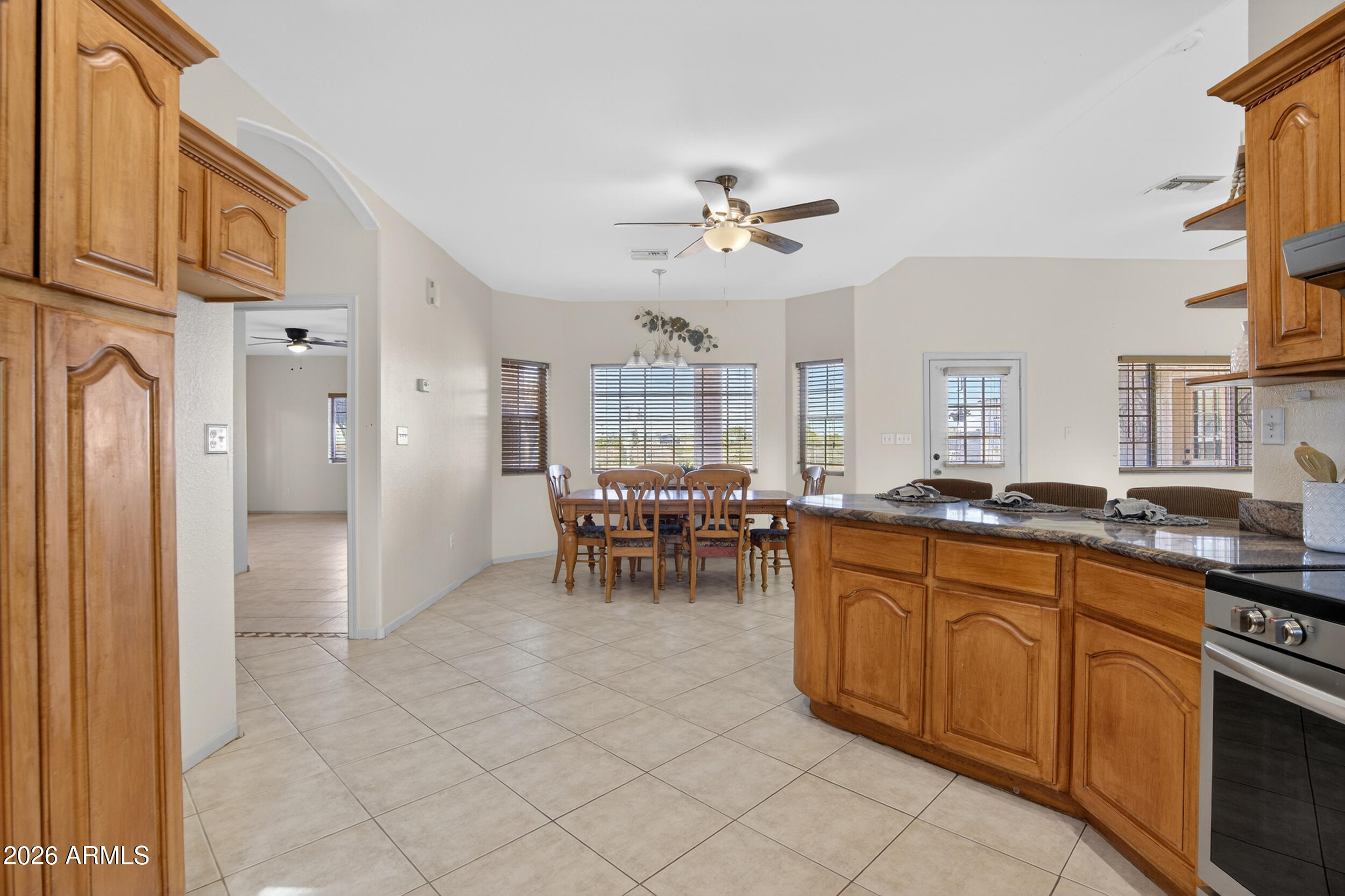 2064 West Dobbins Road Phoenix, AZ 85041 - Photo 9 of 52 Kitchen