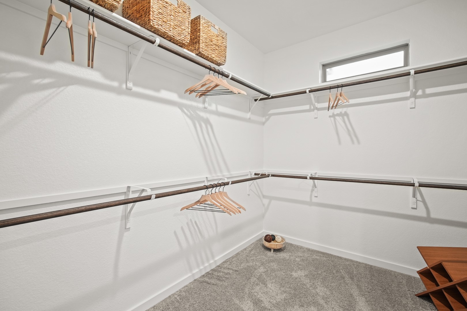 180 Hornet Street Elgin, TX 78621 - Photo 21 of 39 a view of walk in closet