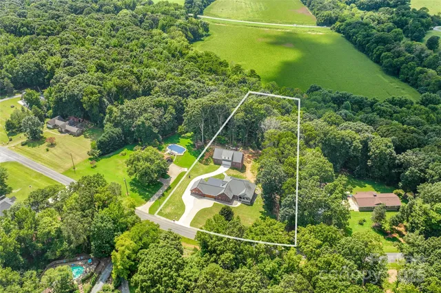 $1,100,000 | 3009 Brooks Mill Lane, Wingate, NC 28174