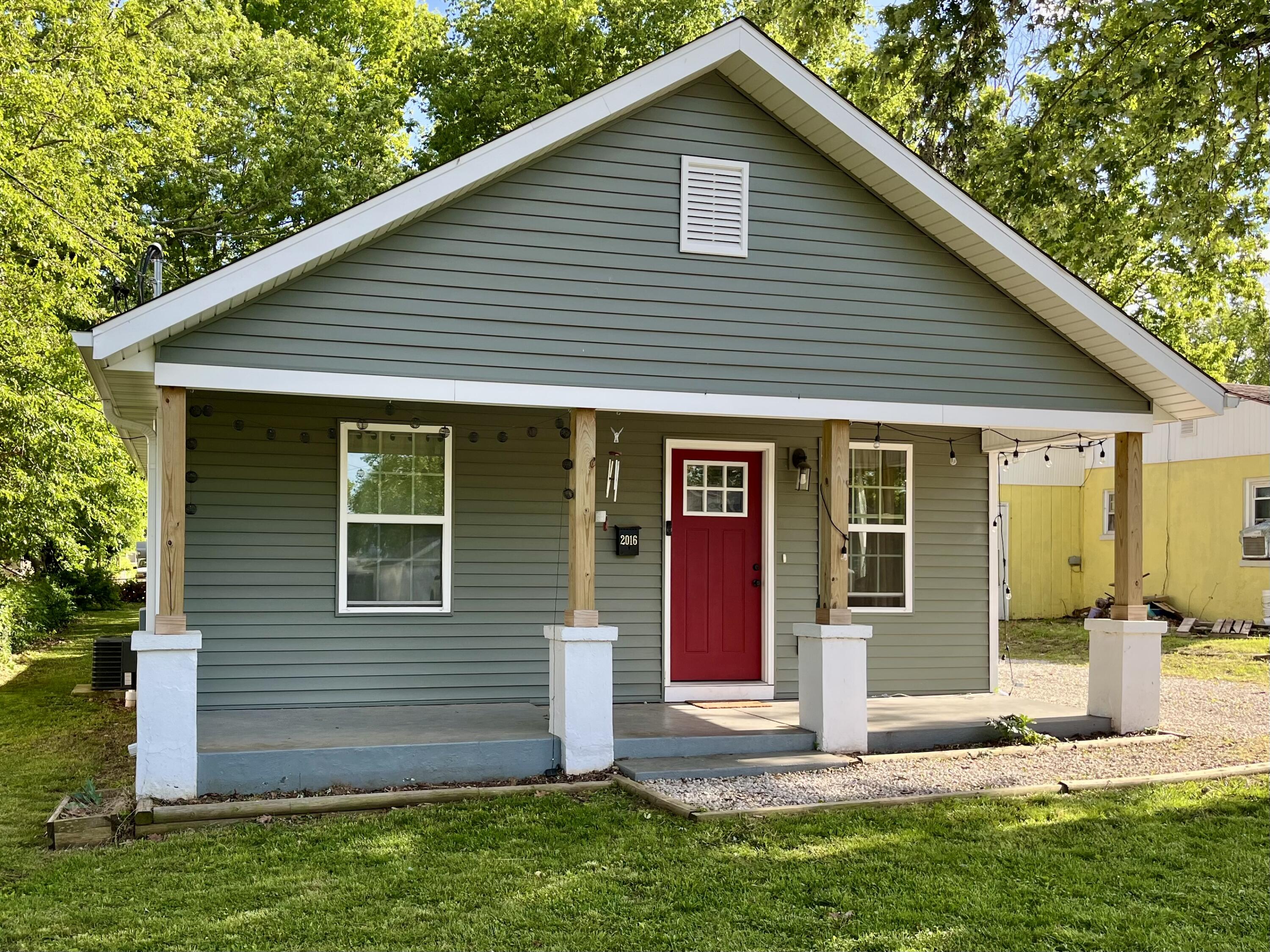 2016 West Olive Street Springfield, MO 65802 - Photo 1 of 1 IMG_8046