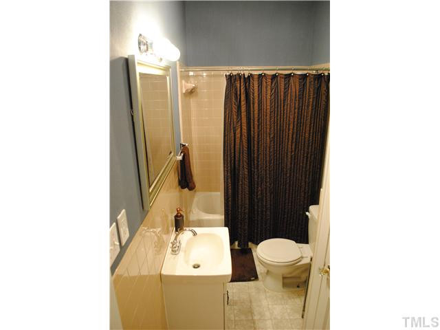 2723 Duke Homestead Road Durham, NC 27705 - Photo 10 of 20 Photo 10