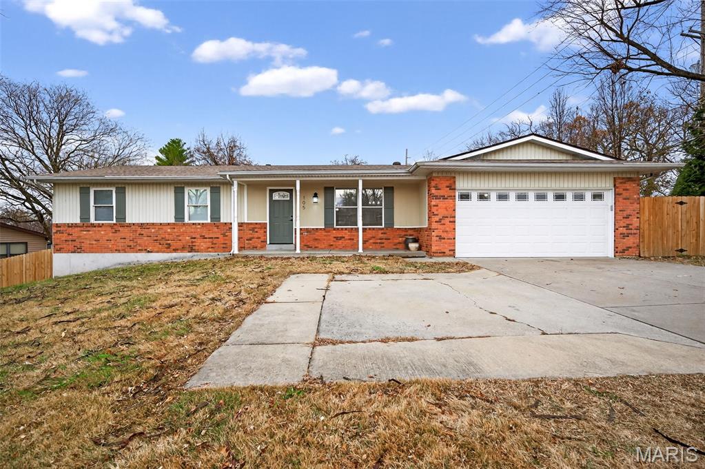 105 Hunters Ridge St. Charles, MO 63301 - Photo 2 of 32