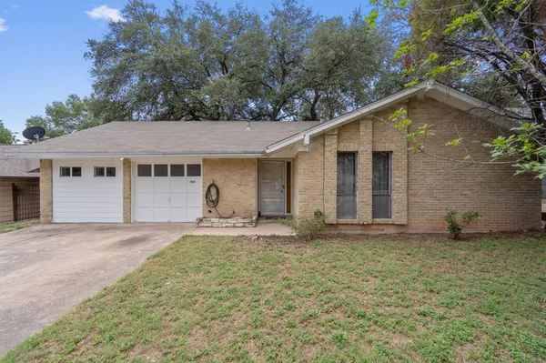 $2,100 | 703 Huntingdon Place, Austin, TX 78745